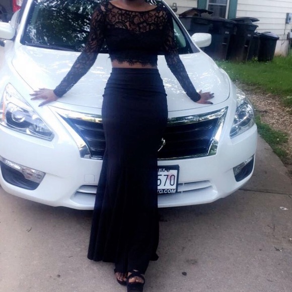 Floor Length High Waisted Skirt - Picture 2 of 3